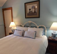 Tiffany's Country Cottages - Darwin Holiday