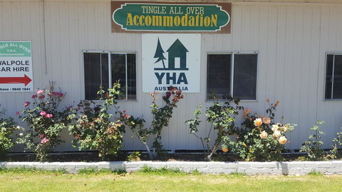 Tingle All Over Budget Accommodation - Darwin Holiday 0