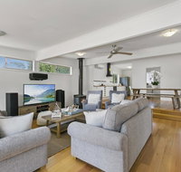 To The Beach - Darwin Holiday