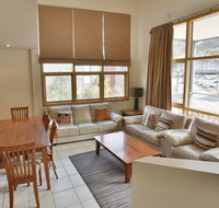 Tomarlin Views 1 - Darwin Holiday