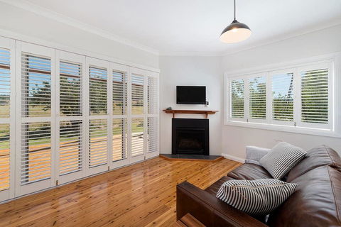 Toms Cottage - Wilgowrah -A Country Escape - Darwin Holiday 2