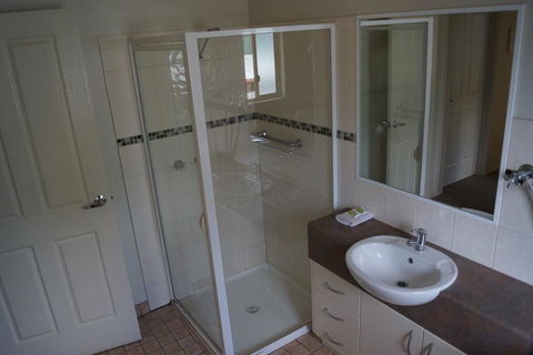 Tooleybuc River Retreat Villas - Darwin Holiday 3