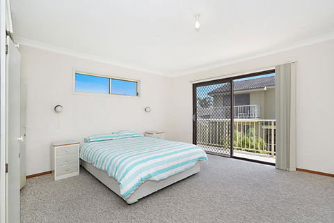 Toowoon Bay Townhouse, Unit 6 - Darwin Holiday 3
