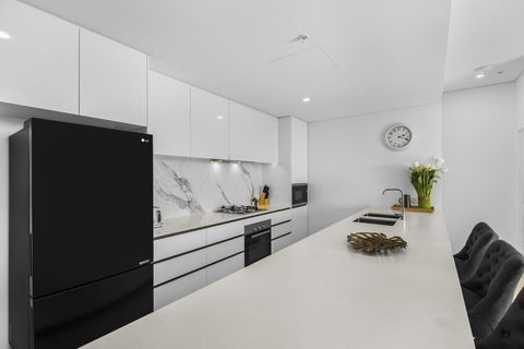 Top Floor 3 Bed Apartment With Million Dollar Views - Darwin Holiday 1