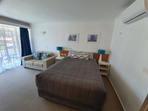 Town Beach Motor Inn Port Macquarie - Darwin Holiday 1