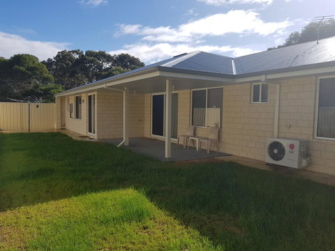 Towncrackers Guest House - Darwin Holiday 1