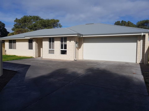 Towncrackers Guest House - Darwin Holiday 0