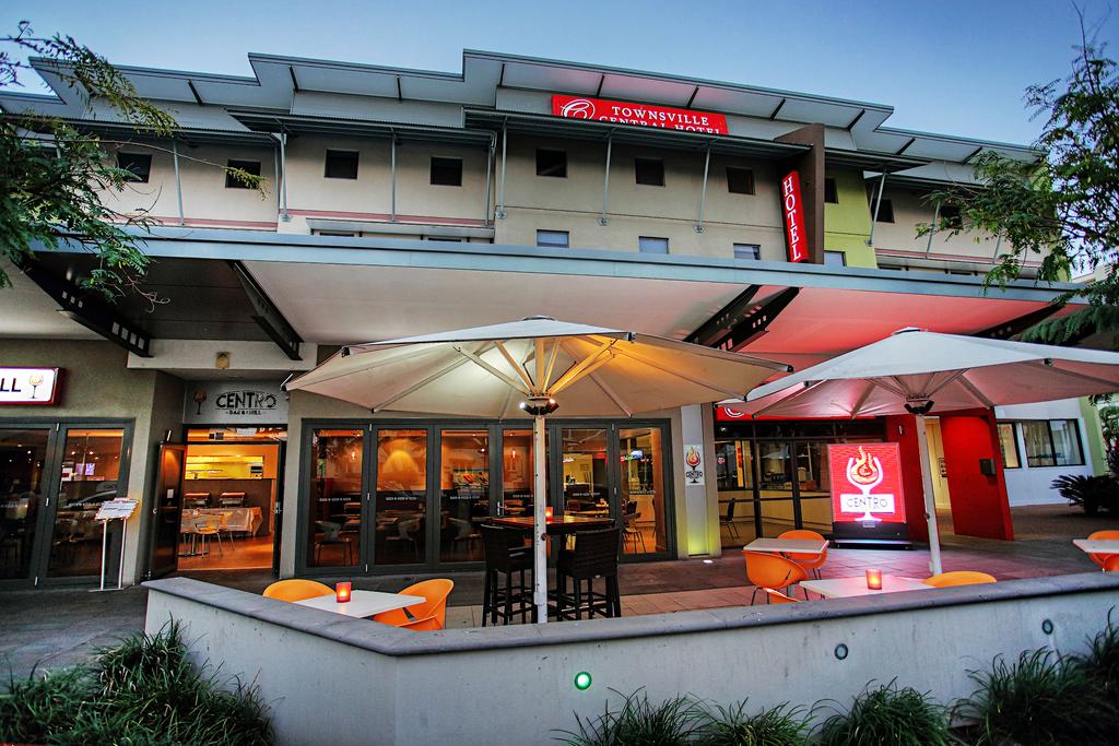 Townsville Mc ACT Darwin Holiday