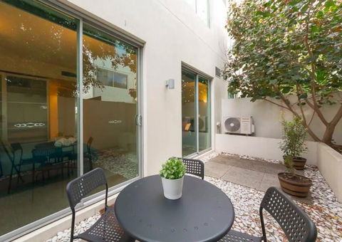 TRANQUIL EXEC CITY FREE WIFI NETFLIX WINE PARKING - Darwin Holiday 2