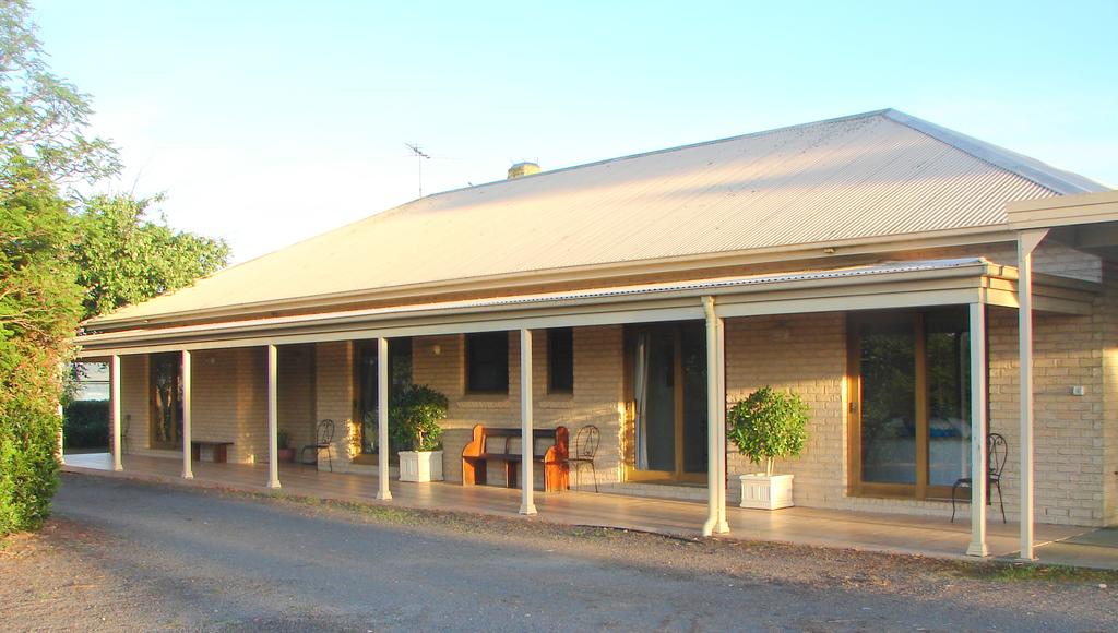 Woodville NSW Darwin Holiday