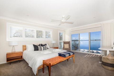 Tranquility Absolute Waterfront - Pet Friendly - 10 Mins To Hyams Beach - Darwin Holiday 3