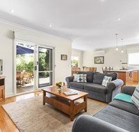 Tranquility in Cowes - Pets Fireplace WiFi Linen 350m Beach 4 Bdrms - Darwin Holiday