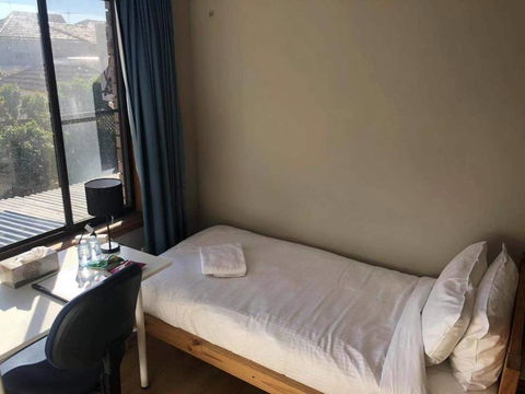 Traveler's Affordable Studio Unit (Beverly Hills) - Darwin Holiday 1
