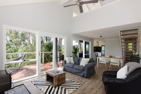 Treetops - Newly Renovated, In The Village! - Darwin Holiday 3