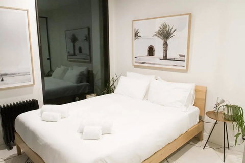 Trendy 1 Bedroom Apartment In The Heart Of Collingwood - Darwin Holiday 2