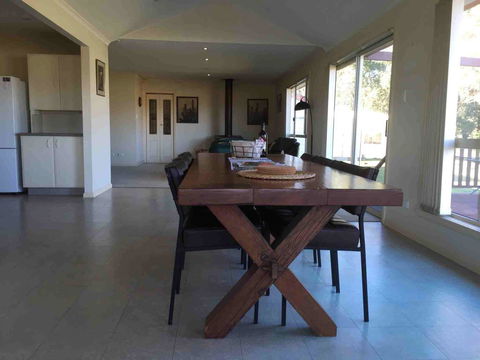Trentham East Country Retreat - Darwin Holiday 1