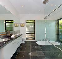 Trinity Beach Hideaway - Darwin Holiday