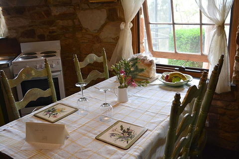 Trestrail Cottage B & B - Darwin Holiday 2