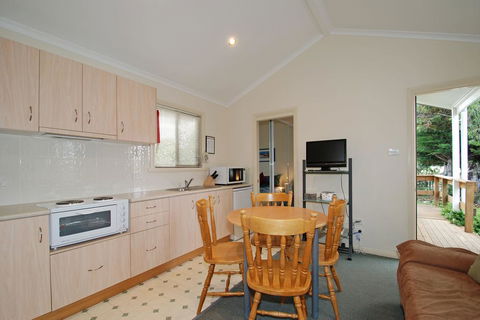 Triabunna Cabin & Caravan Park - Darwin Holiday 0