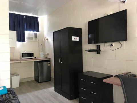 Tropical City Motor Inn - Darwin Holiday 1