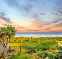 True Beachfront Beach House - Darwin Holiday