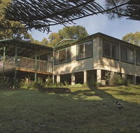 Tuckers Rocks Cottage - Darwin Holiday