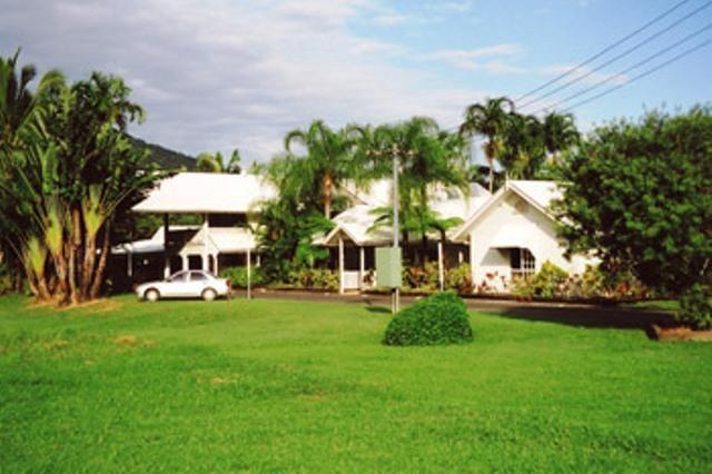 Cardstone QLD Darwin Holiday