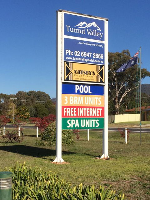 Tumut Valley Motel - Darwin Holiday 3