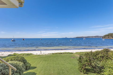 Tuscan Waterfront, Unit 1/213 Soldiers Point Road - Darwin Holiday 1