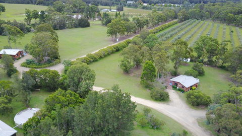 Twin Trees Country Cottages - Darwin Holiday 0