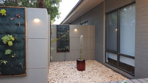 Two Bedroom Garden Apartment - Darwin Holiday 3