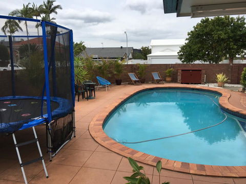 Two Bedroom Guesthouse Bundall - Darwin Holiday 2