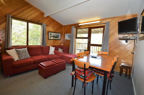 Tyrola 1 - Darwin Holiday 0