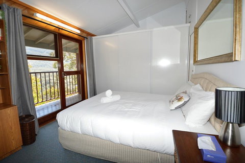 Tyrola 1 - Darwin Holiday 3