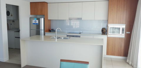U212 Elston Grandsurf Resort - Darwin Holiday 3