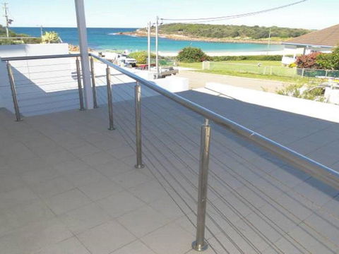 Ultimate Beach House' 19a Graham Street - Views , Peace & Quiet - Darwin Holiday 3