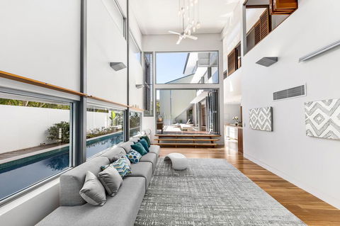 Ultimate Light And Space, Noosa Heads - Darwin Holiday 1