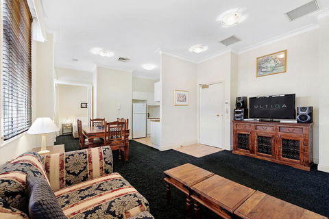 ULTIQA Rothbury Hotel - Darwin Holiday 3