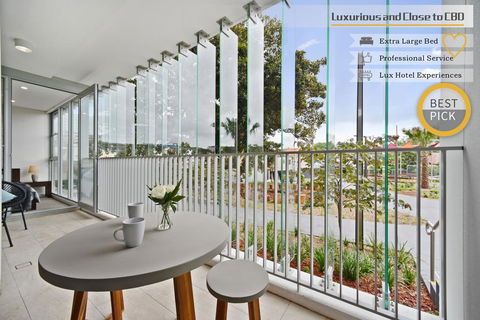 Ultra Modern, Luxurious Apartment In Tranquil Sydney - Darwin Holiday 2