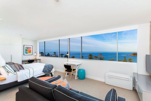 Ultrachic Executive Beach Apartment - Darwin Holiday 0