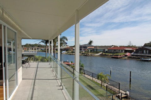 Unbeatable Waterfront Location - Darwin Holiday 1