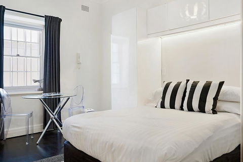 Unbeatably Located Art Deco Surry Hills Studio - Darwin Holiday 2
