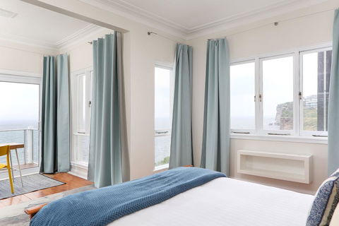 Unbelievable Clifftop Townhouse With Ocean Views - Darwin Holiday 2