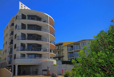 Unit 1, The Rocks, 1746 David Low Coolum Beach - 500 Bond - Darwin Holiday 0