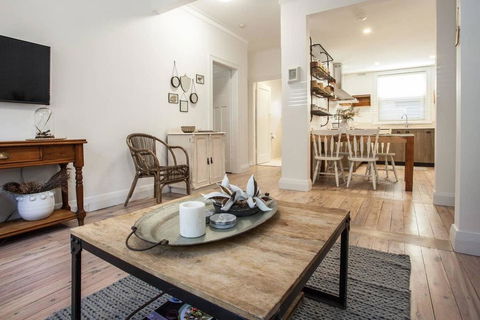Unit 1/52 Mount St - Aquarium- Ground Floor Home 5 Mins Walk To Beach - Darwin Holiday 3