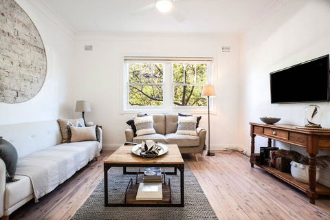 Unit 1/52 Mount St - Aquarium- Ground Floor Home 5 Mins Walk To Beach - Darwin Holiday 0