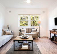 Unit 1/52 Mount St - Aquarium- Ground Floor Home 5 mins walk to Beach