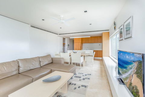 Unit 101 Plantation Resort - Rainbow Beach, Plantation Resort, Second Floor, Aircon, Pool, Spa - Darwin Holiday 3