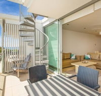 Unit 203 Plantation - Rainbow Beach Plantation Resort Top Floor Aircon Free Wi-Fi - Darwin Holiday