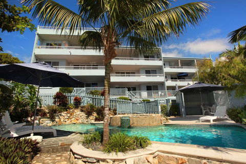 Unit 9, Coolum Blueseas Apartments, 59-61 Coolum Tce, Coolum Beach, 400 BOND, LINEN INCLUDED - Darwin Holiday 1